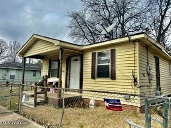 109 Young St