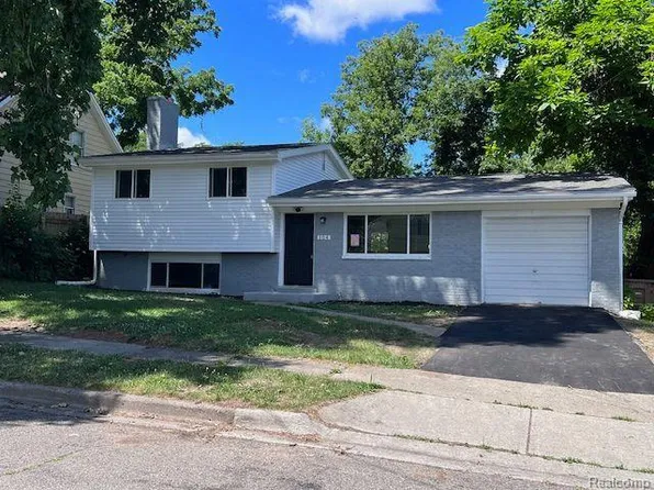 104 Perkins St, Pontiac, MI 48342