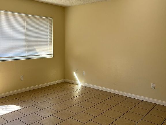 2nd image of 600 S Real Rd #4