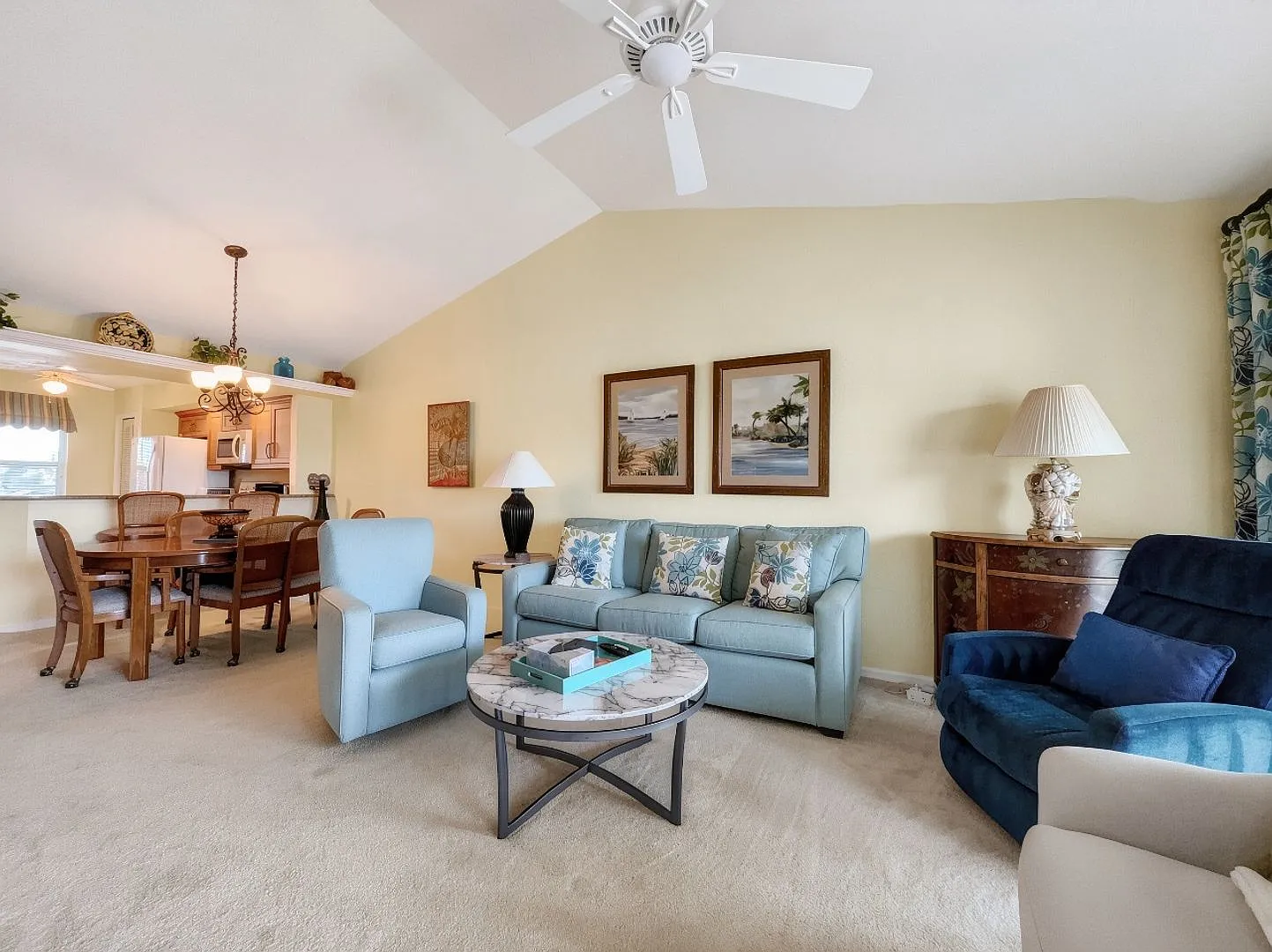 Peaceful pond 2BR/2BA condo in Naples, FL — Photo 3