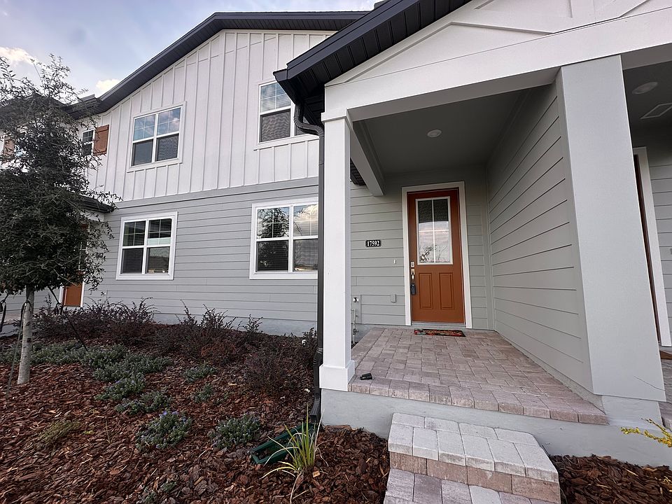 1st image of 17592 Northlake Grove Dr