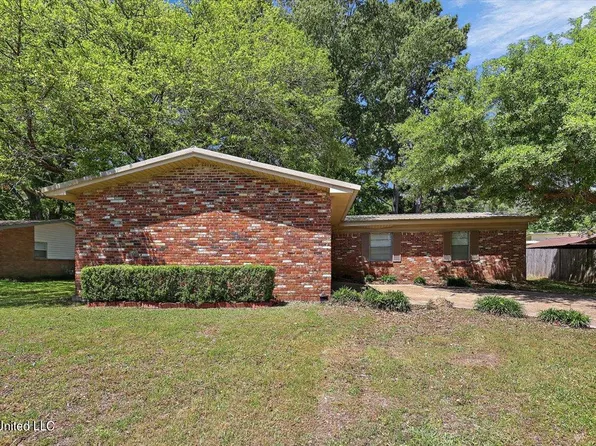 801 Berkshire St, Clinton, MS 39056