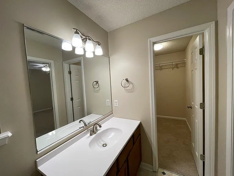 5017 Westview St — Photo 17
