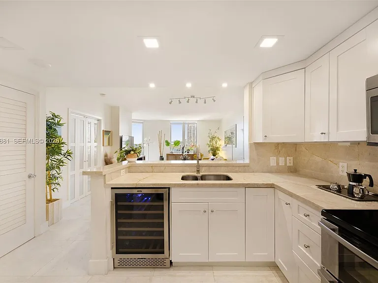 701 Brickell Key Blvd #901 — Photo 7