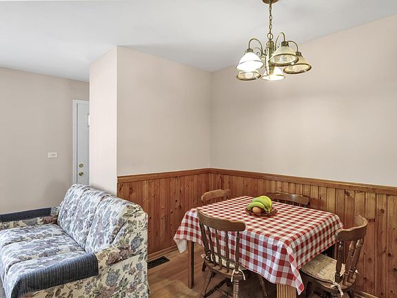 5th image of 3184 Norwood Ct