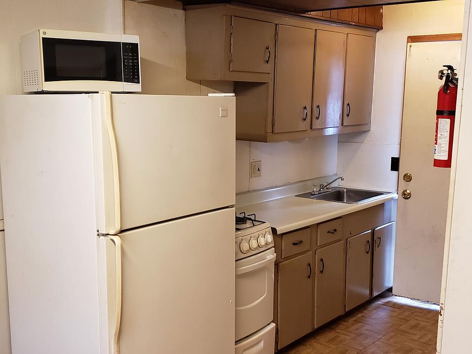 1st image of 117 Ontario St APT 3