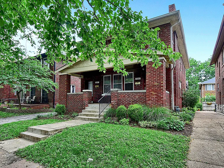 (801) 7009 Amherst Ave — Photo 2