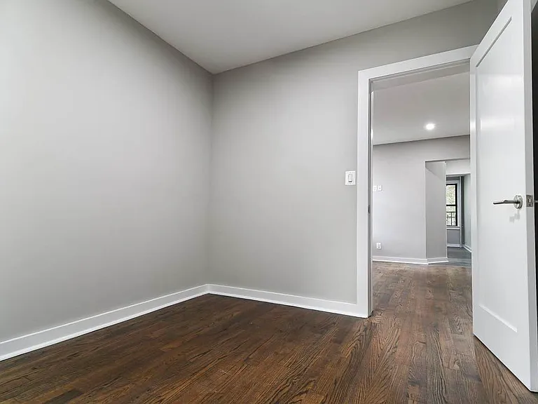 514 W 169th St #3E — Photo 6