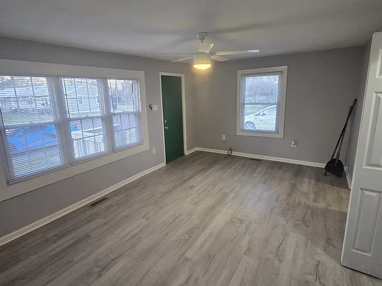 70 Grove St #70 — Photo 4