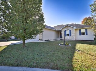 404 Pheasant Ct, Worden, IL 62097