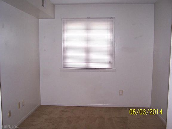3rd image of 1382 Glyndon Dr