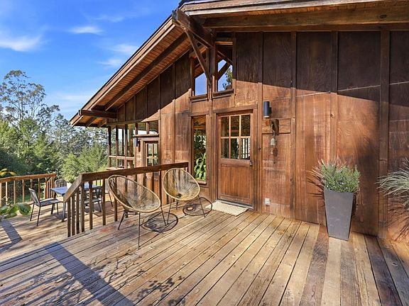 4th image of 4142 Burnside Road