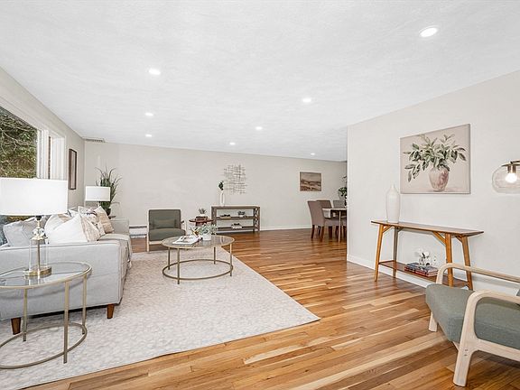 3rd image of 65 Ripley Rd