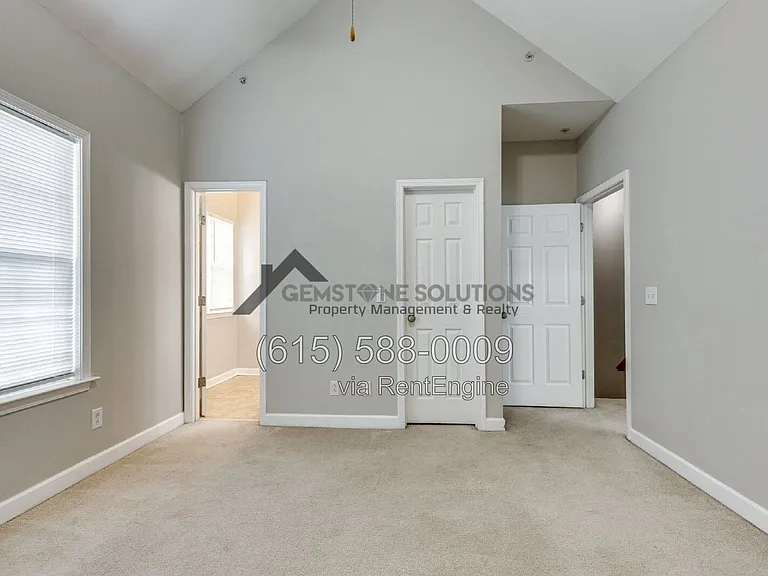 1012 McKenna Dr — Photo 28