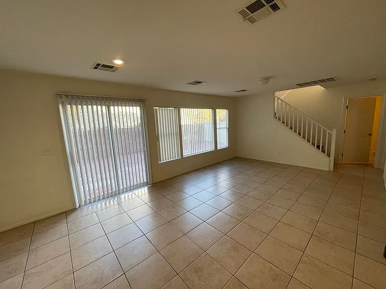 5038 Desert Dandelion Ct — Photo 2