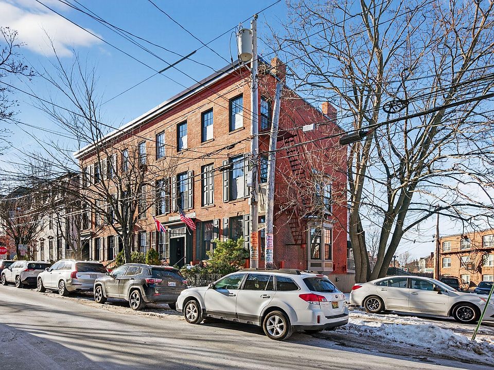 1st image of 15 Pine Street