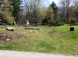 1062 Henrys Bend Rd, Oil City, PA 16301