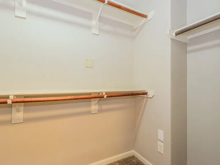 2802 Mesquite Ridge Dr — Photo 12