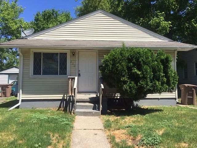 1st image of 272 Hughes Ave