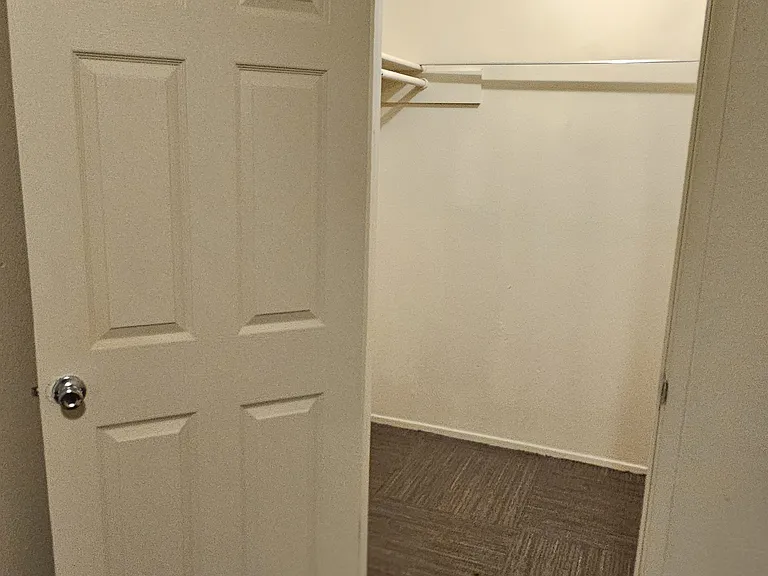 3302 R St #C — Photo 4