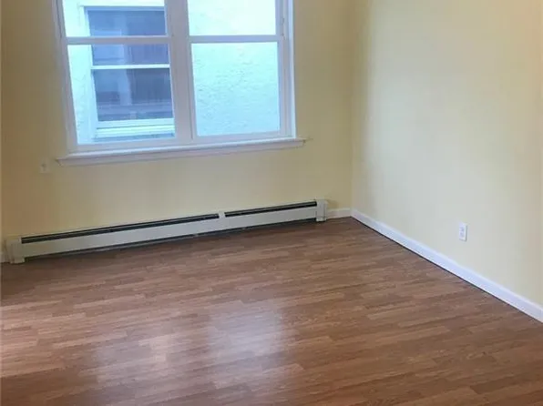 3743 Neptune Avenue image 16 of 20