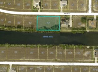 1700 NW 9th St, Cape Coral, FL 33993