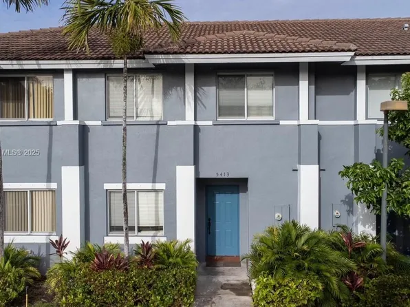 5413 SW 41st St, Pembroke Pines, FL 33023