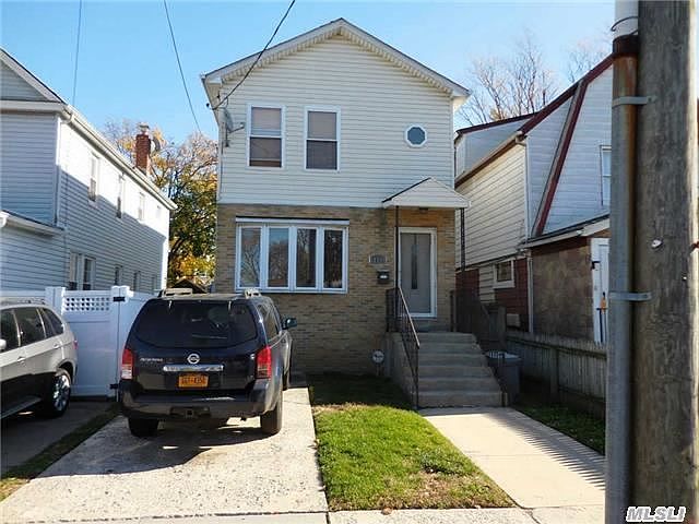 1st image of 115 Avenue 217 Street