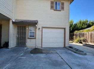1041 Plum Ct #4, Hollister, CA