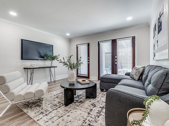 5th image of 10211 Regal Oaks Dr APT 120