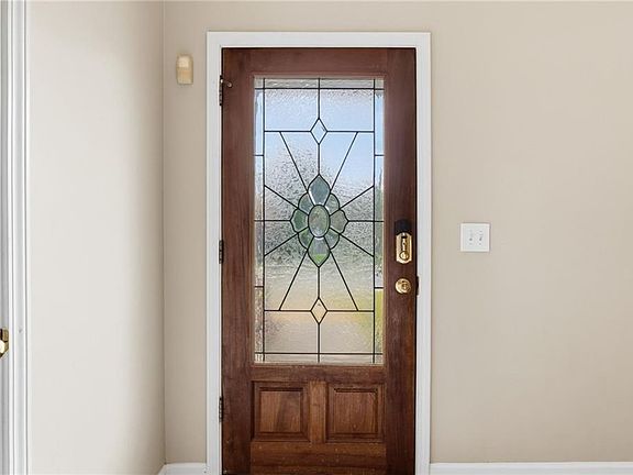 3rd image of 2075 Drogheda Ln