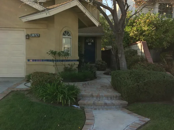 28715 Raintree Ln, Santa Clarita, CA 91390