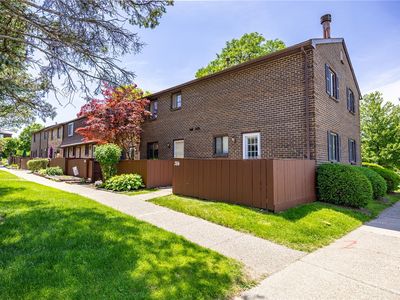 380 Surrey Hill Way, Rochester, NY, 14623