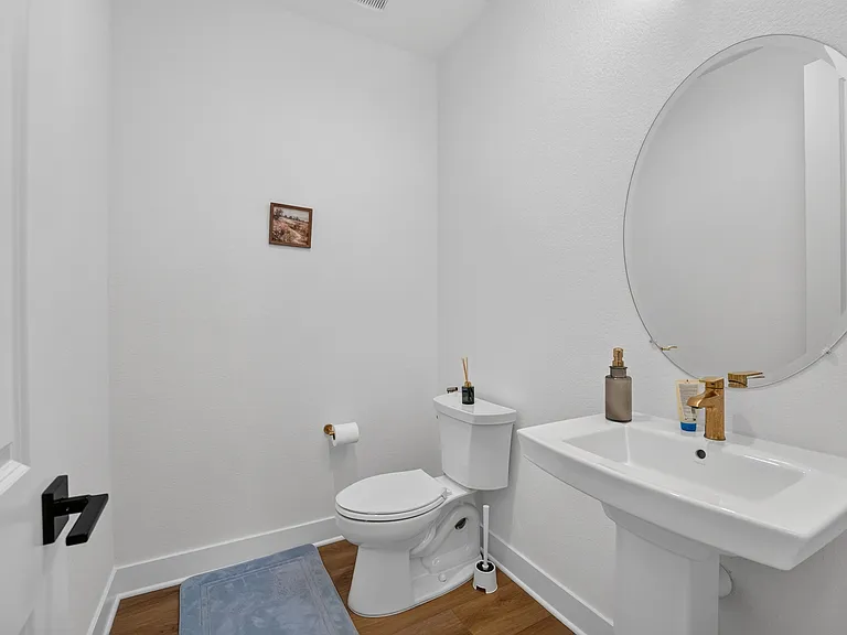 5868 Santa Cruz Point — Photo 26