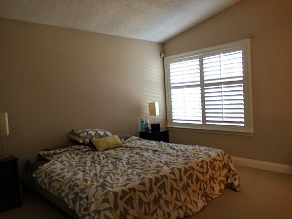 5th image of 55 Southbrook Dr