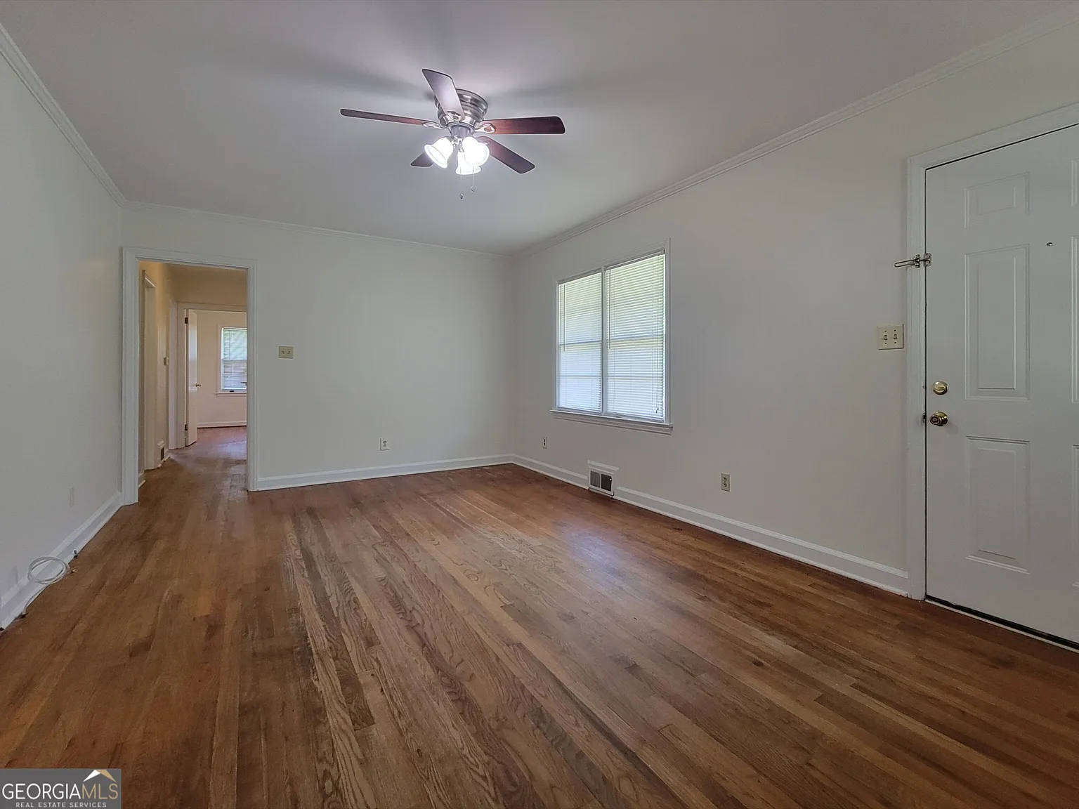 3 bed, 1.0 bath, 1150 sqft, $1,495 — Photo 3