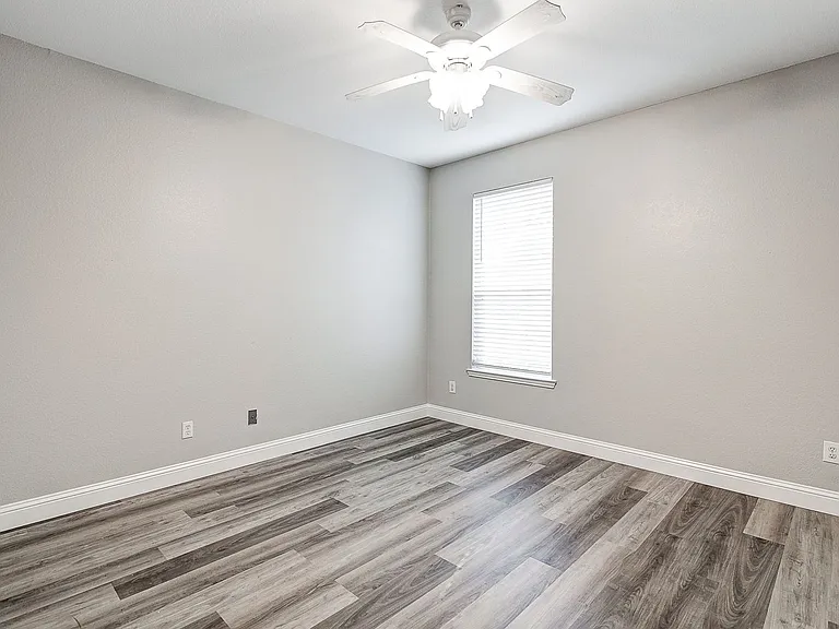 2504 Cypress Point Dr — Photo 23