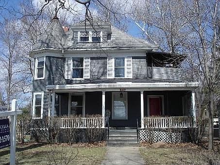 2nd image of 247 W Park Ave