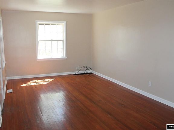3rd image of 215 E Madison Ave