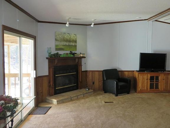 4th image of 144 Hatley Ln