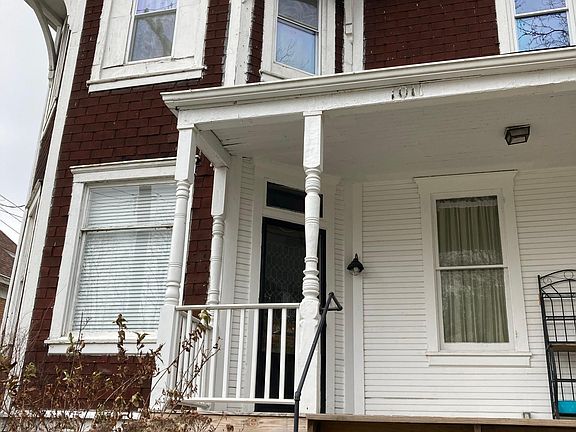 1011 Ann St