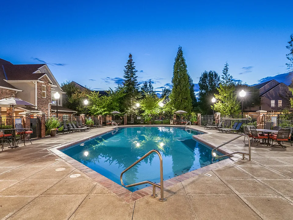 Platform 14 residents receive access to Club 1201, including use of the pool and hot tub