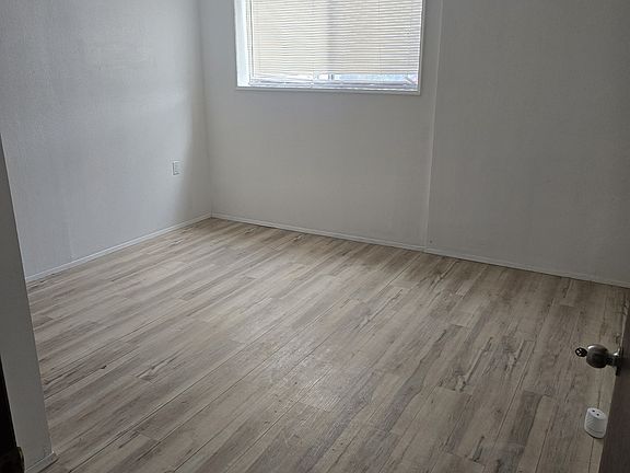 5th image of 7533 44th Ave S