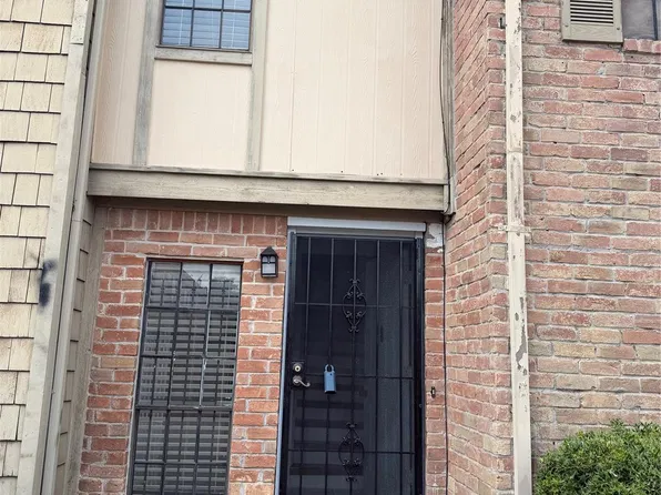 9901 Sharpcrest St APT E6, Houston, TX 77036