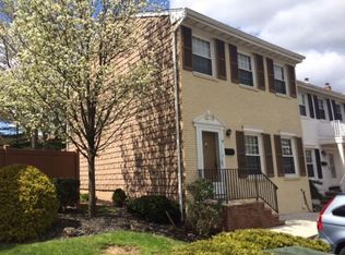 67 Wick Dr #67, Fords, NJ 08863