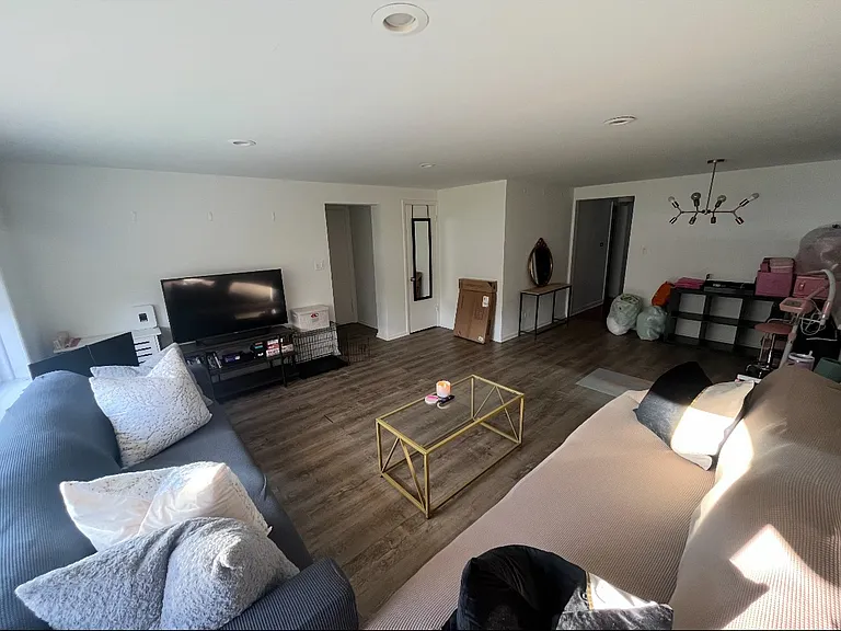 5737 N Elston Ave #G — Photo 4