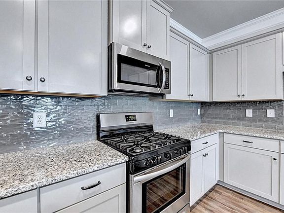 5th image of 2253 Buford Town Dr