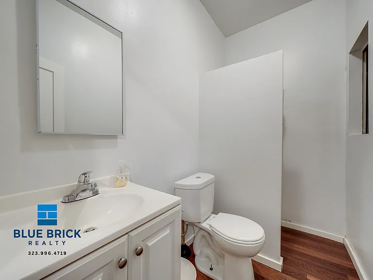 1420 S Flower St #10 — Photo 8