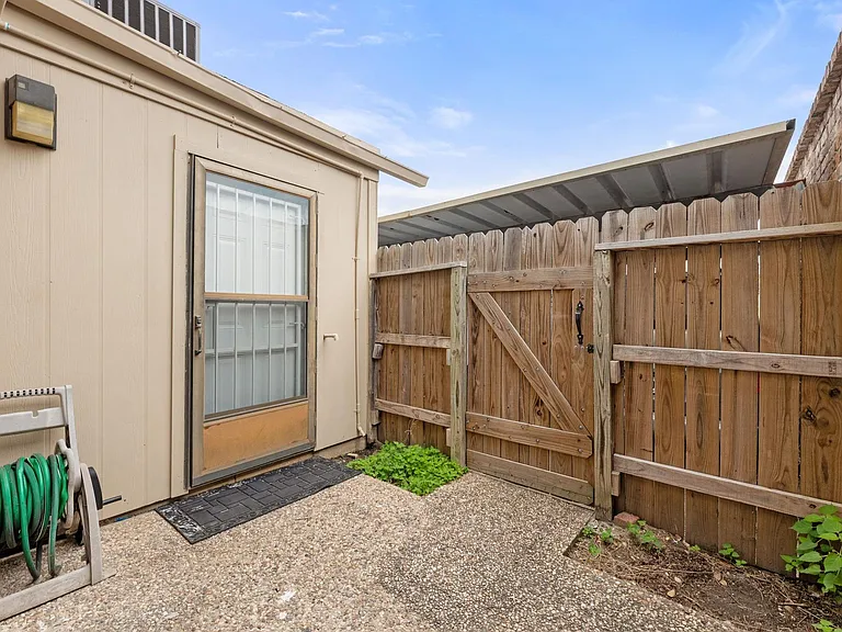 9200 W Bellfort St #25 — Photo 26