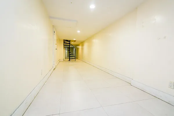 Rented by Nooklyn NYC LLC | media 5